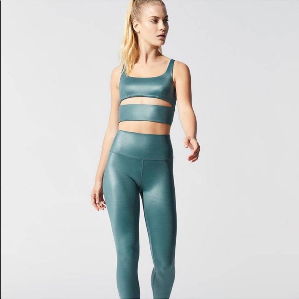 NWT ALO YOGA SET Seagrass Shine Set, Size XS